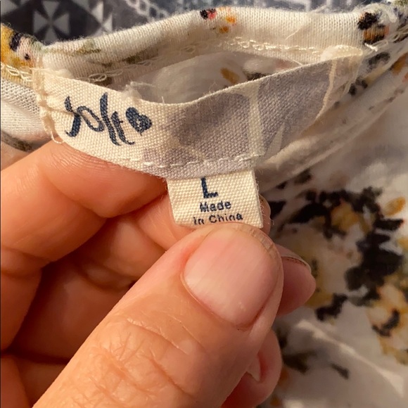 Tank - Picture 3 of 4